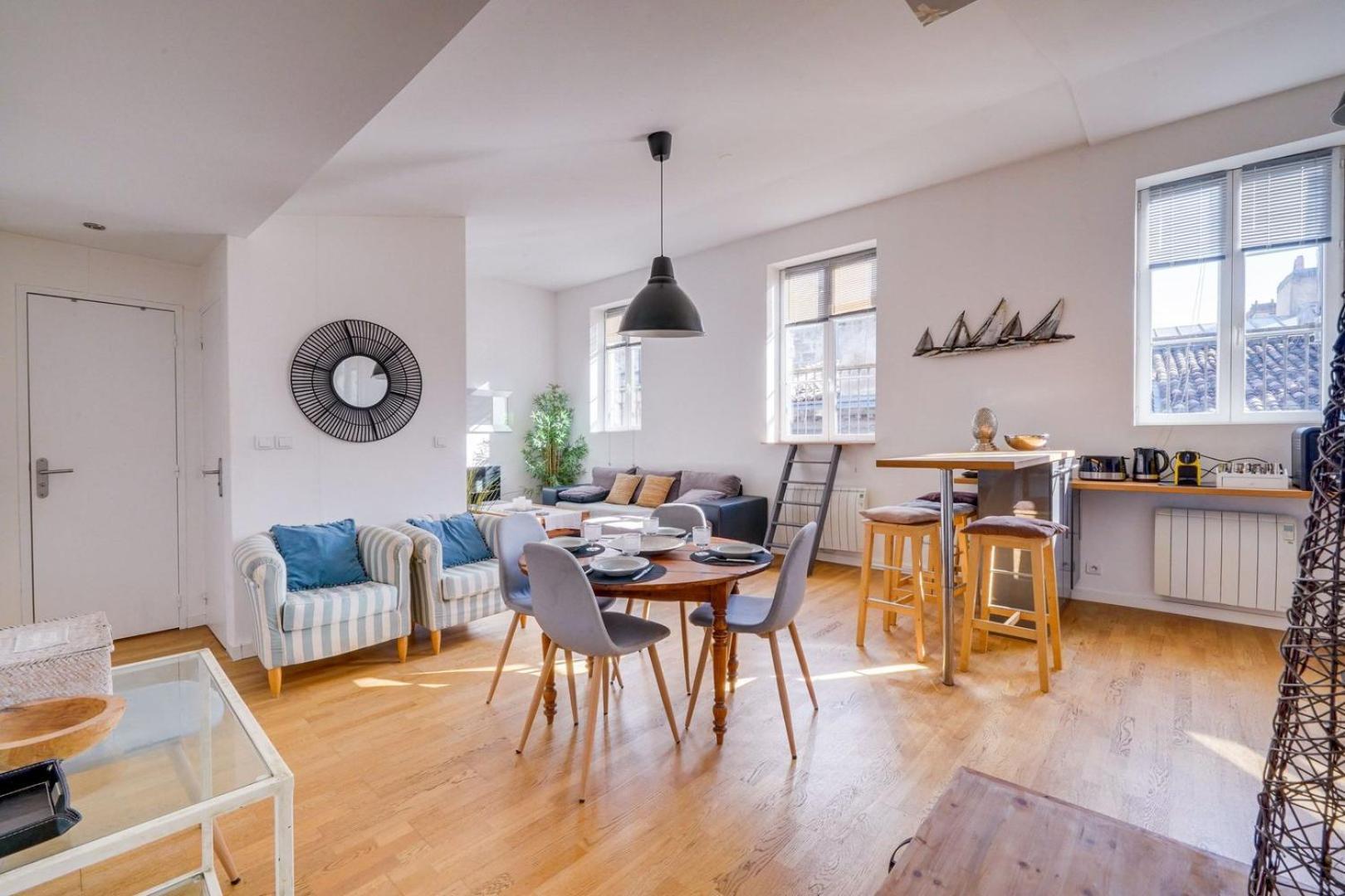 Very Nice Apartment In The Historical Center บอร์โด ภายนอก รูปภาพ
